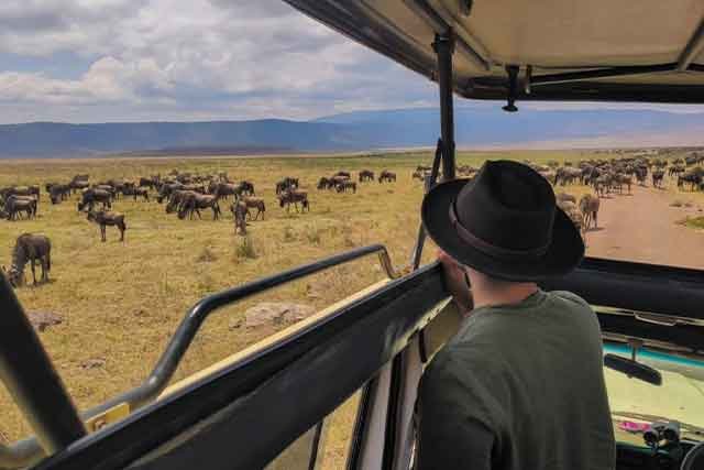 Serengeti - Ngorongoro Crater Exploration
